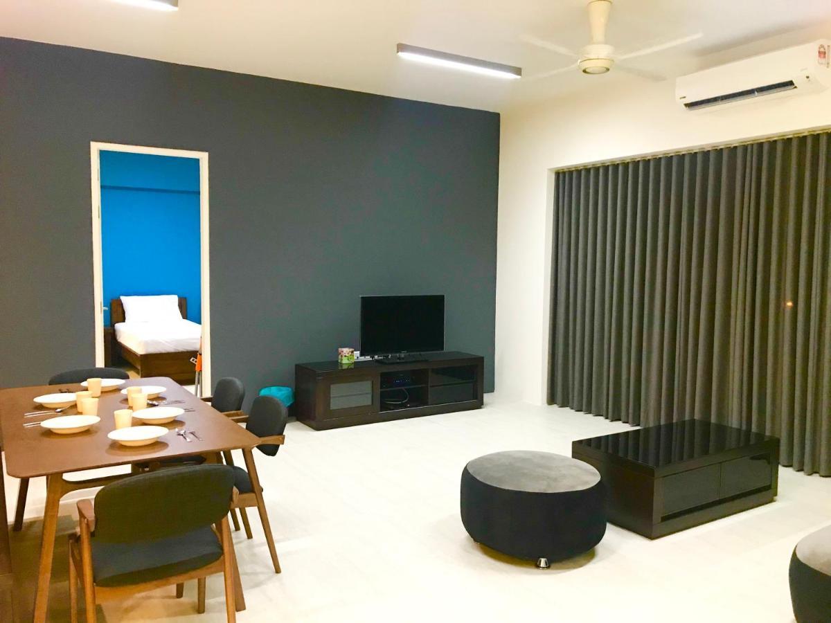 Apartment By The - Luxury 2 Bedrooms Family Batu Ferringhi