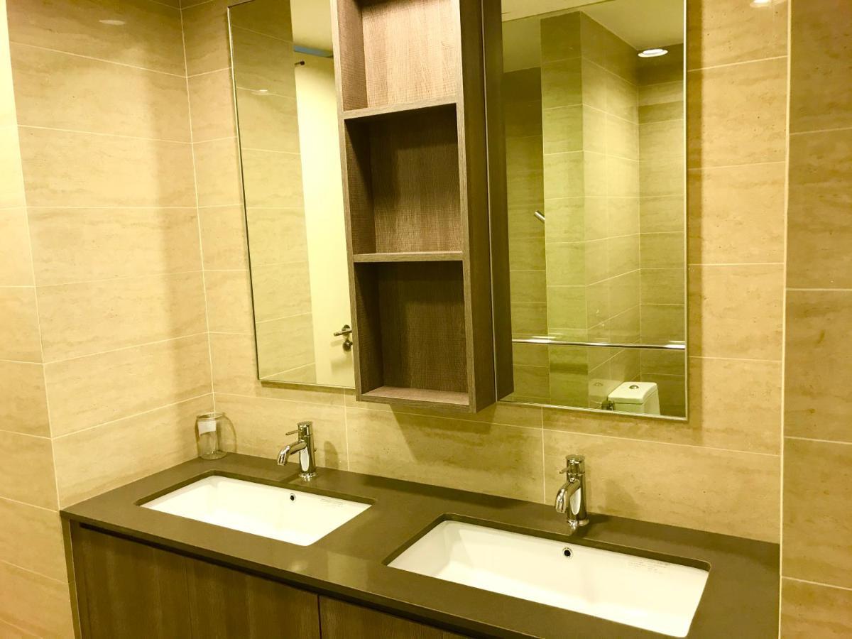 By The - Luxury 2 Bedrooms Family *